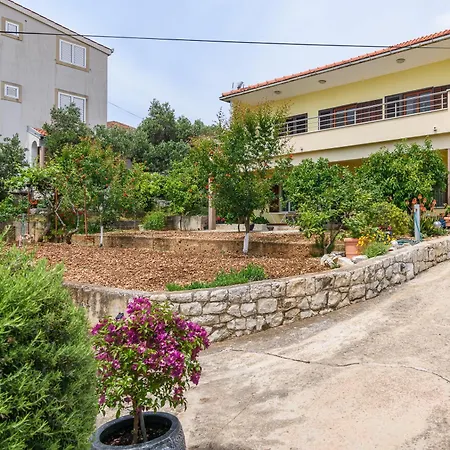 Apartment G